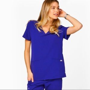 Figs• Casma Three Pocket Scrub Top